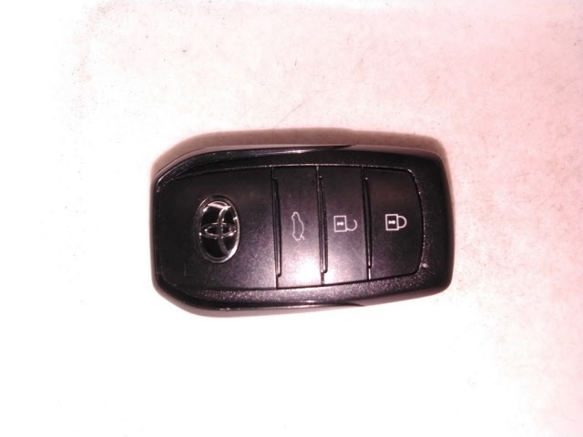 Toyota CROWN 2024 8568491-10