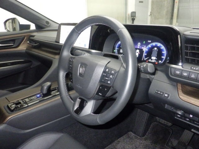 Toyota CROWN 2024 8568491-3