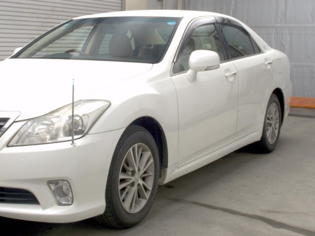 Toyota CROWN 2012 8568492-4