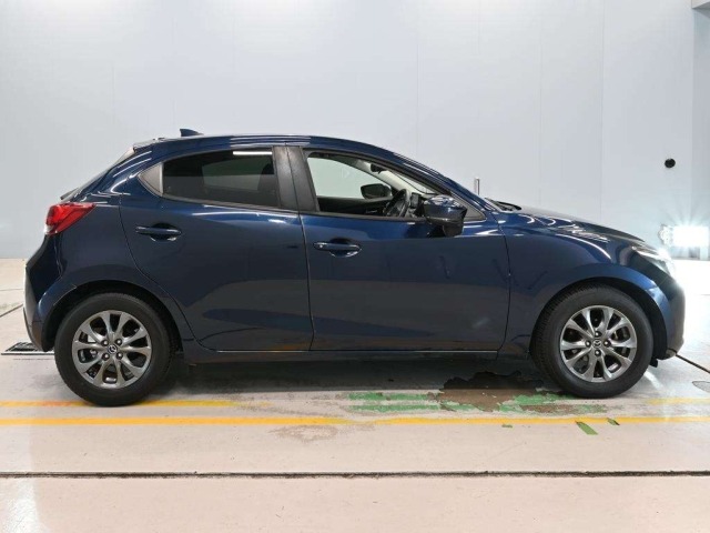 Mazda DEMIO 2017 8577059-3