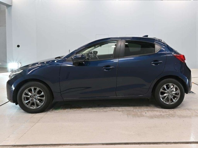 Mazda DEMIO 2017 8577059-4