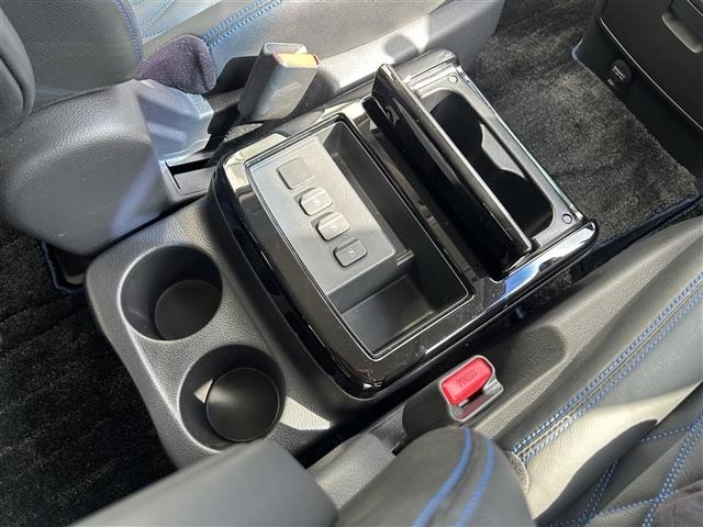 Nissan ELGRAND 2023 8577710-1