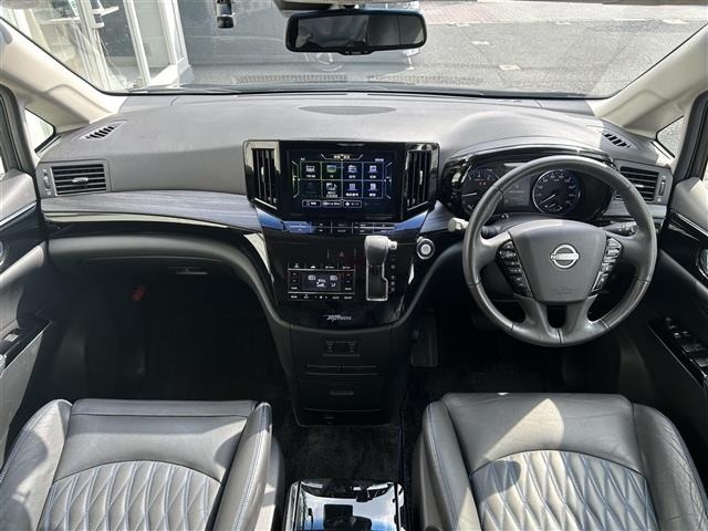 Nissan ELGRAND 2023 8577710-14