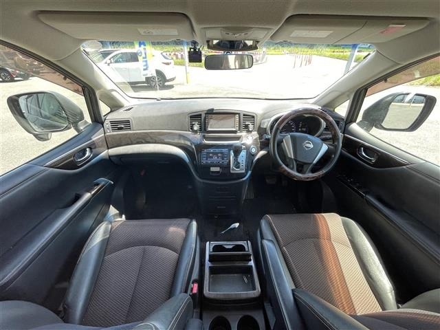 Nissan ELGRAND 2010 8577726-15