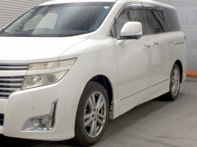 Nissan ELGRAND 2011 8577788-4