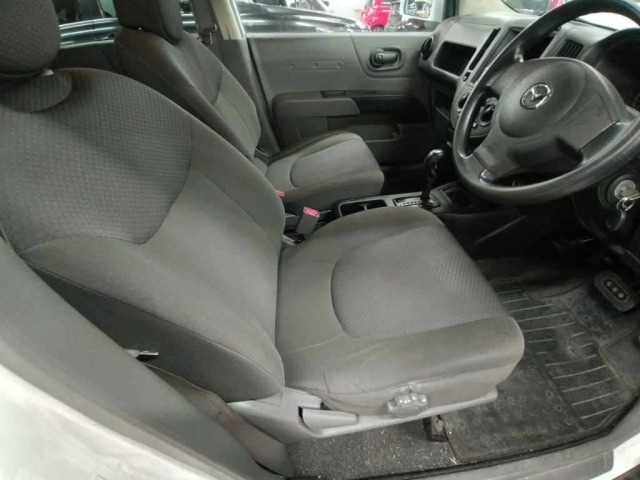 Mazda FAMILIA VAN 2017 8573556-10