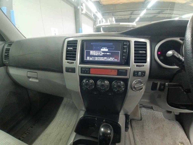 Toyota HILUX SURF 2004 8582359-11