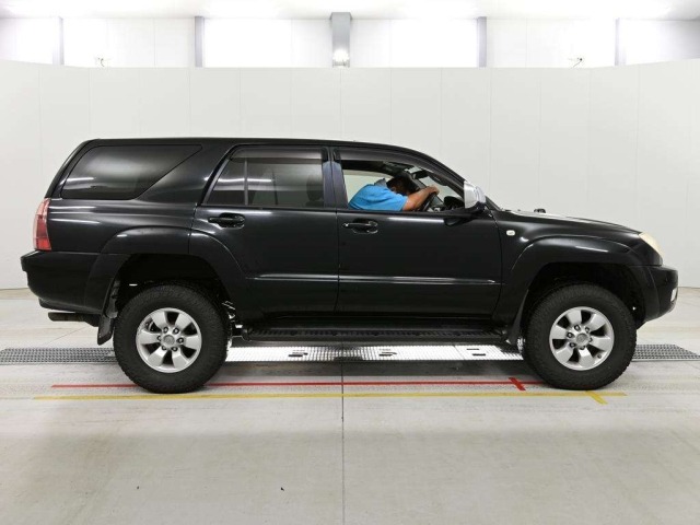 Toyota HILUX SURF 2004 8582359-3