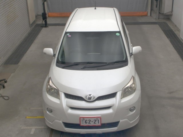 Toyota IST 2011 8575379-6