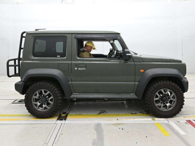 Suzuki JIMNY SIERRA 2020 8583889-3