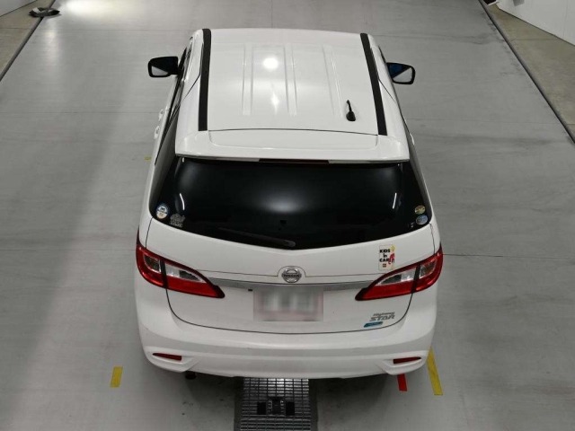 Nissan LAFESTA 2011 8576162-8