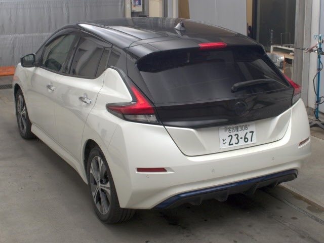Nissan LEAF 2018 8583562-1