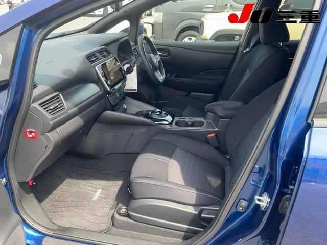 Nissan LEAF 2021 8583572-3