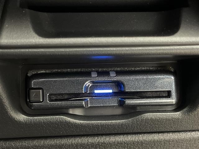 Mazda MX-30 2023 8574816-17