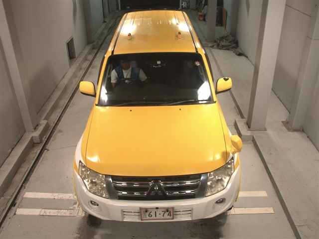 Mitsubishi PAJERO 2014 8582962-6