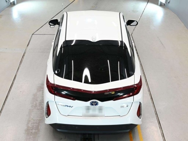 Toyota PRIUS PHV 2017 8582131-8