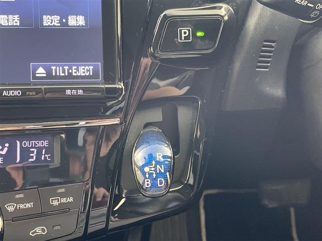 Toyota PRIUS 2018 8570425-13
