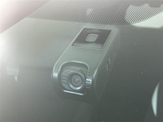 Toyota PRIUS 2018 8570425-19
