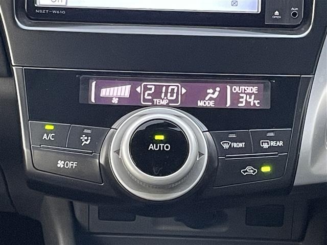 Toyota PRIUS 2011 8570438-12