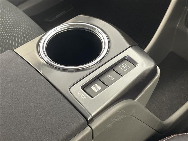 Toyota PRIUS 2014 8570439-8