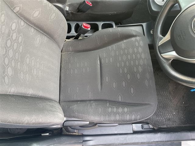 Toyota RACTIS 2011 8571533-4