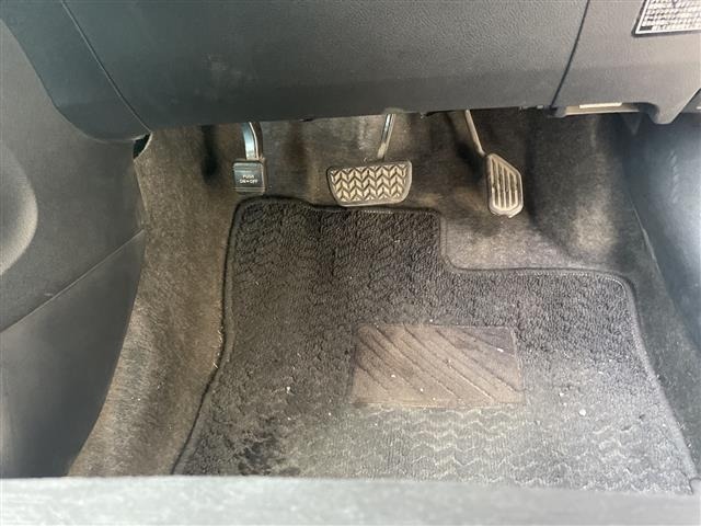 Toyota RACTIS 2011 8571533-6