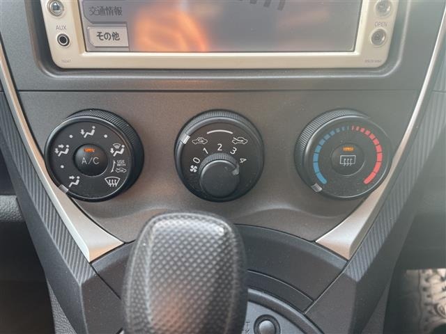 Toyota RACTIS 2011 8571533-9