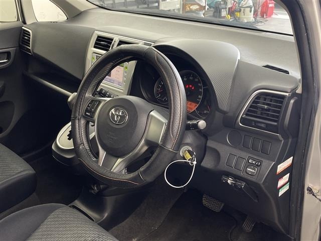 Toyota RACTIS 2012 8571534-1