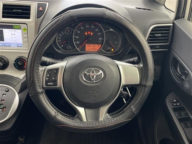 Toyota RACTIS 2012 8571534-2