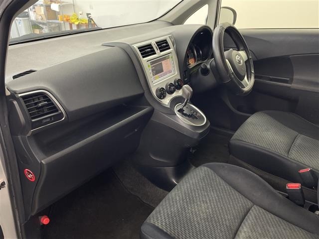Toyota RACTIS 2012 8571534-8