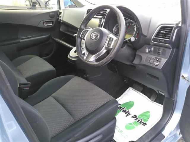 Toyota RACTIS 2015 8571559-3