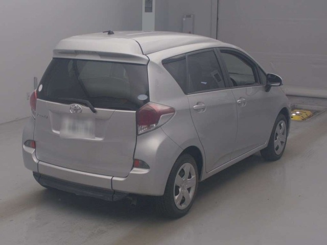 Toyota RACTIS 2014 8571567-1