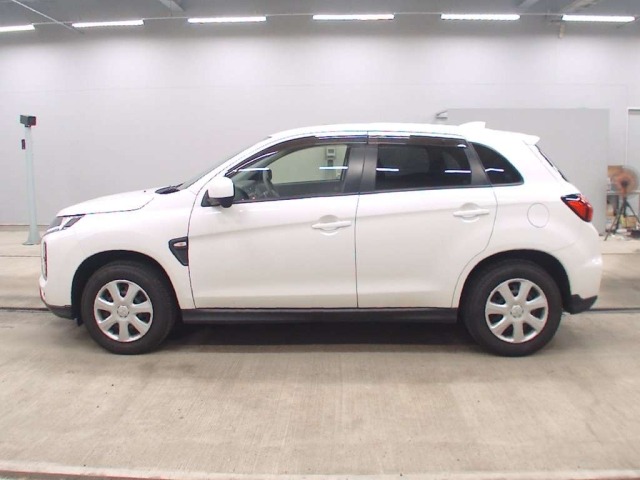 Mitsubishi RVR 2021 8584472-4