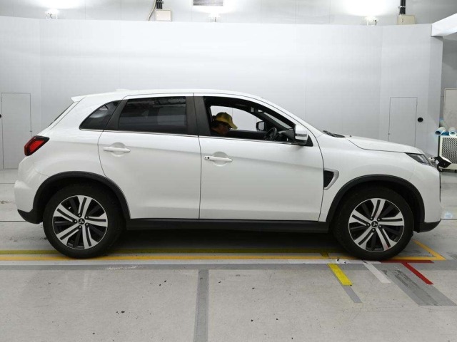 Mitsubishi RVR 2020 8584473-3