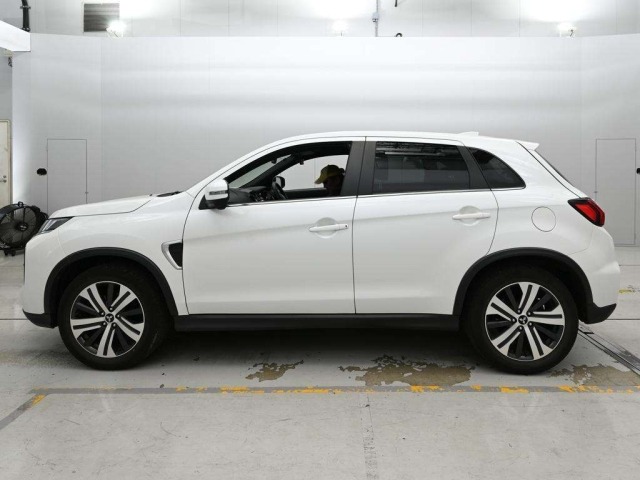 Mitsubishi RVR 2020 8584473-4