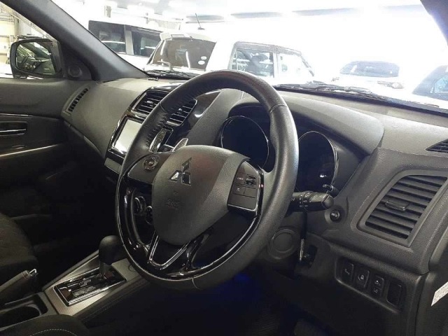 Mitsubishi RVR 2021 8584474-9