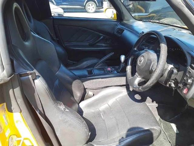 Honda S2000 1999 8584395-10