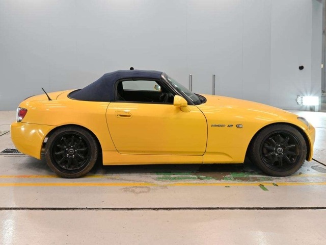Honda S2000 1999 8584395-3