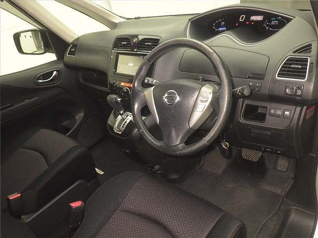 Nissan SERENA 2013 8582951-3