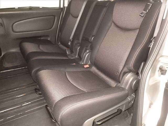 Nissan SERENA 2013 8582951-7