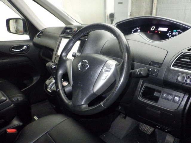Nissan SERENA 2013 8583121-3