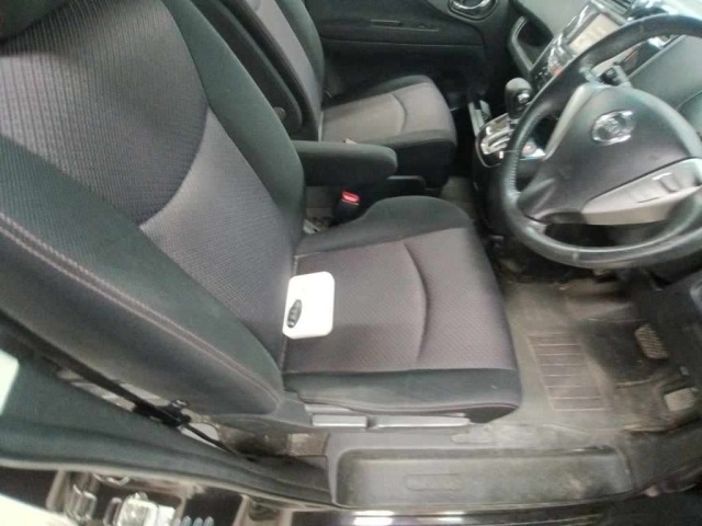 Nissan SERENA 2011 8583168-10