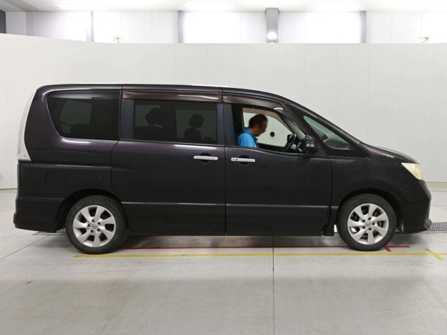Nissan SERENA 2011 8583168-3