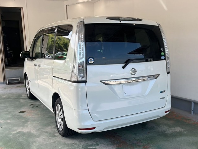 Nissan SERENA 2015 8583206-1