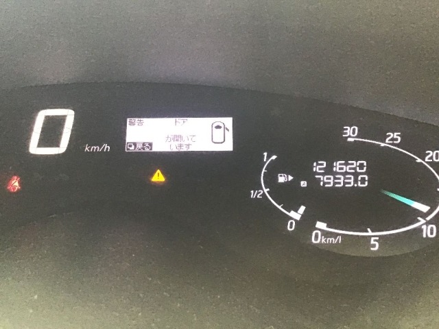 Nissan SERENA 2015 8583206-8