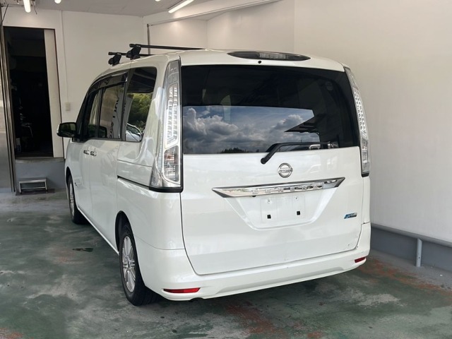 Nissan SERENA 2015 8583207-1