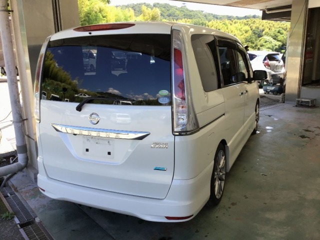 Nissan SERENA 2011 8583214-4