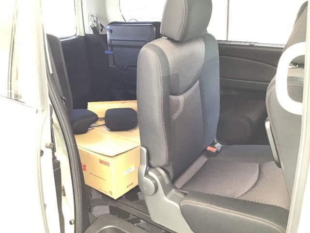 Nissan SERENA 2011 8583214-6