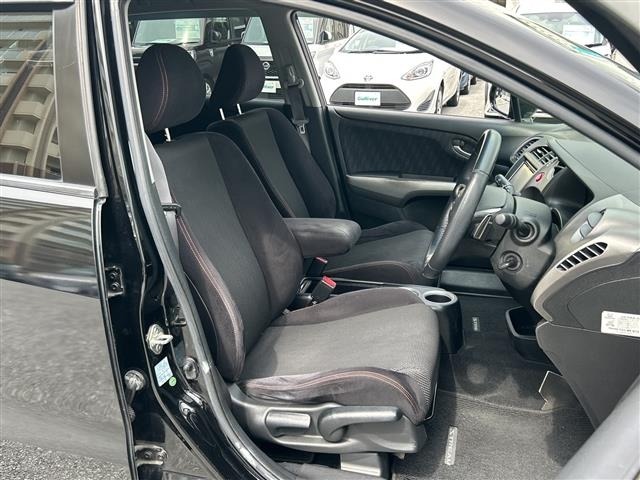 Honda STREAM 2011 8584429-22