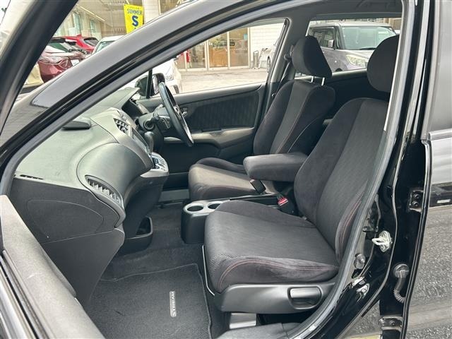 Honda STREAM 2011 8584429-4